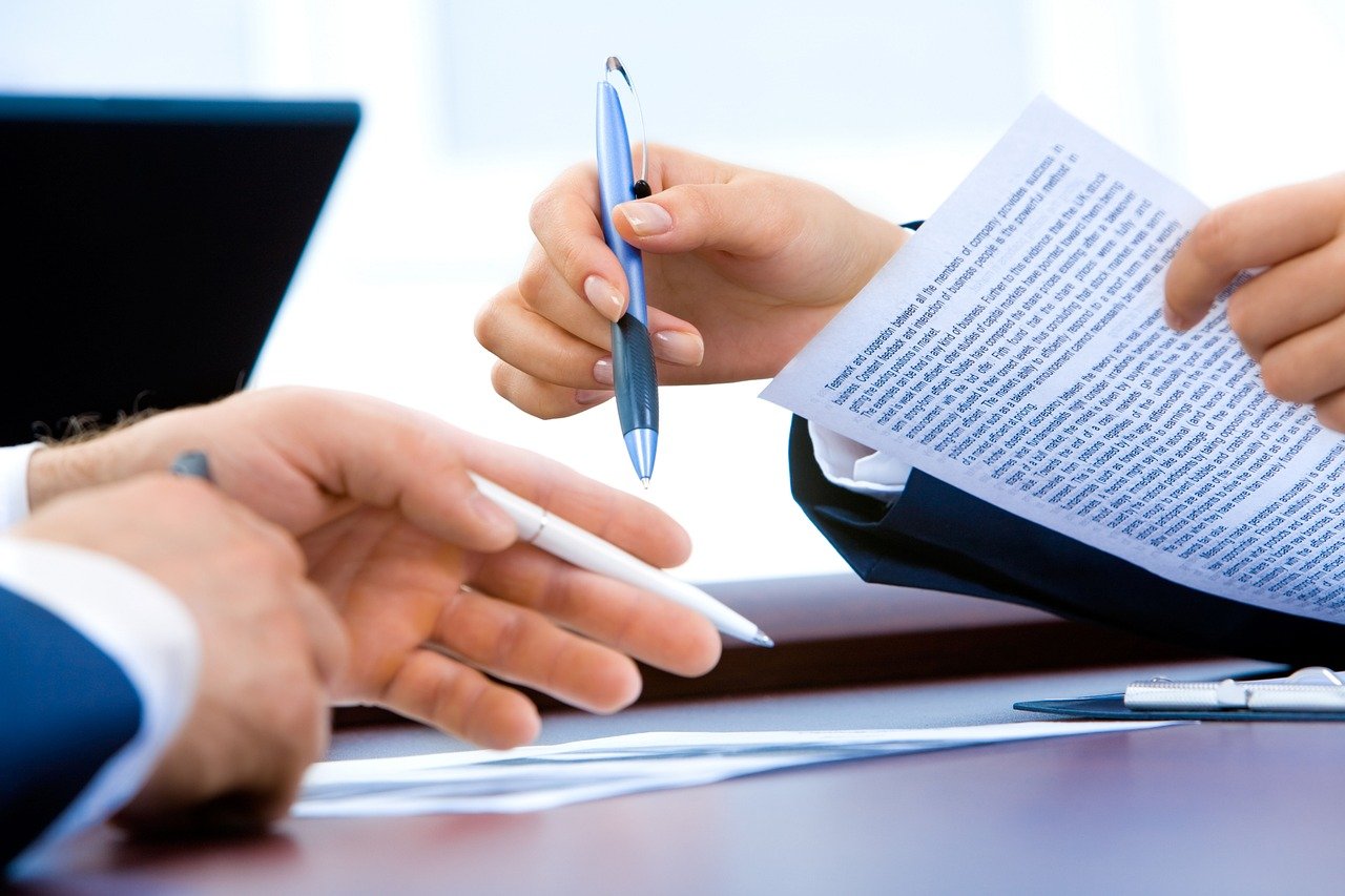 Contracts and Transactions Attorney